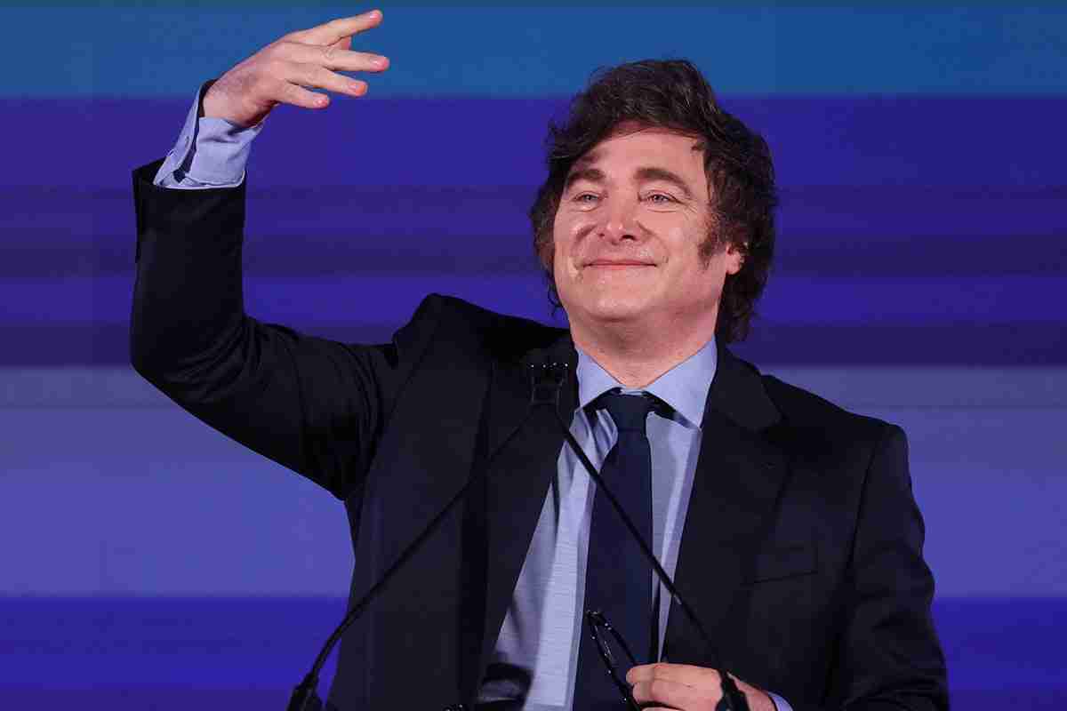 天秤座工作队在争议中解散