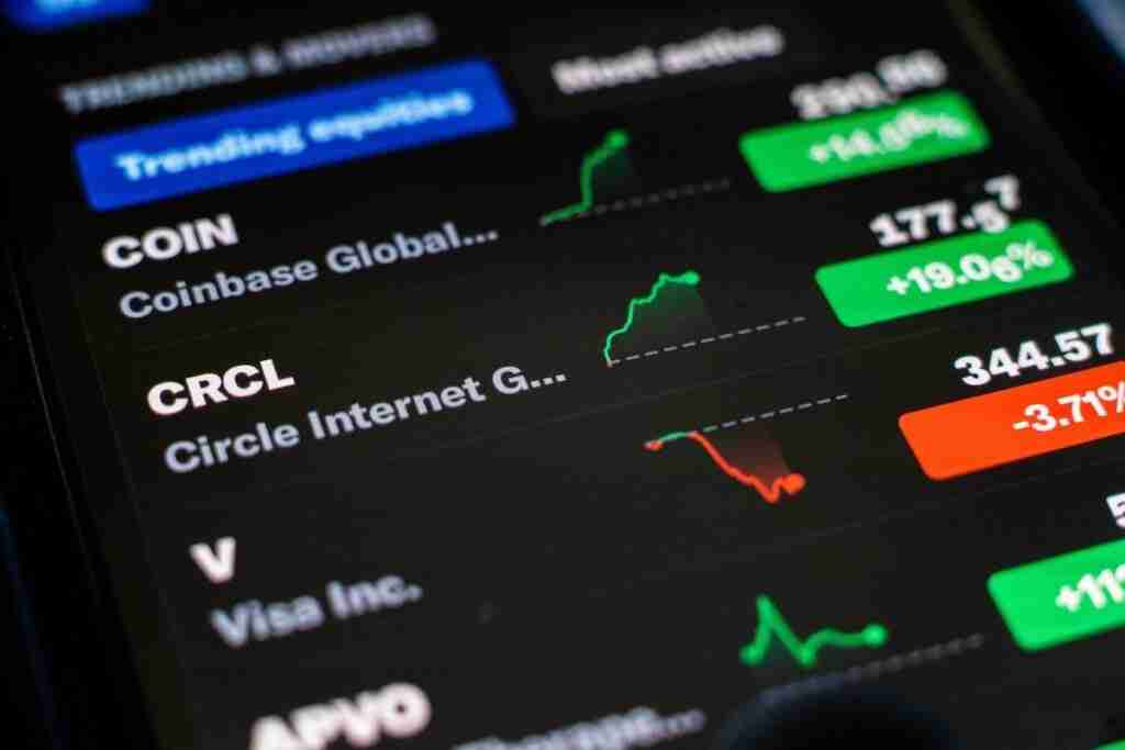 Circle Shares、Ark Invest 与稳定币 IPO 热潮：到底怎么回事？