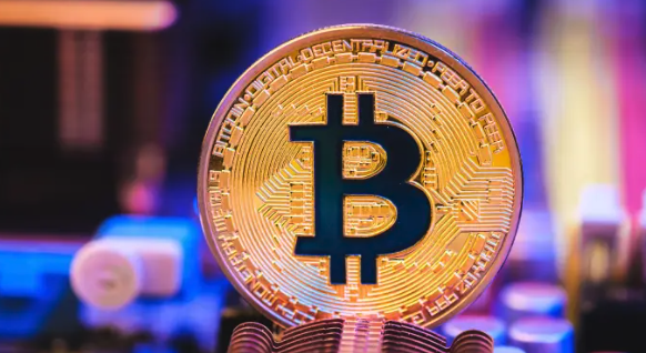 BTC近期市场数据解读:涨跌背后的逻辑(2025更新) - php中文网