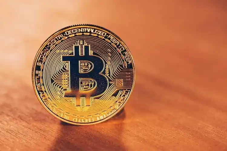 比特币与传统金融的区别是什么?对传统金融有哪些冲击与影响? - php中文网